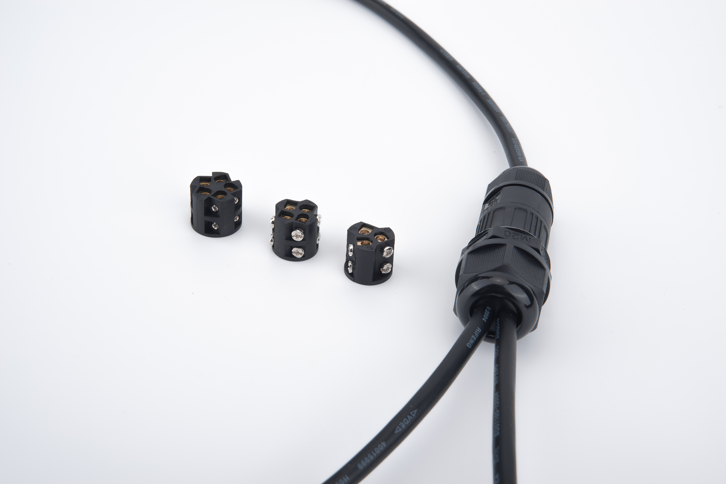 4T-M25-1008H3 Y-Type IP68 Cable Connector